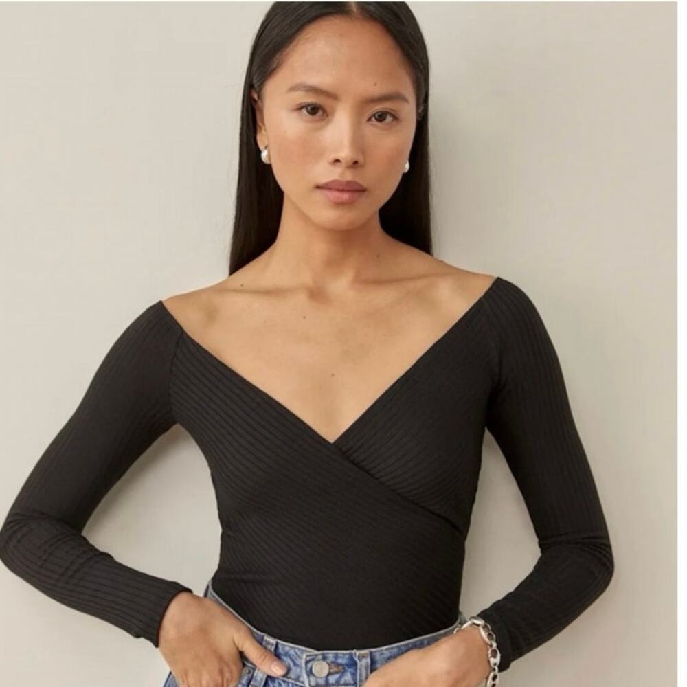 NWOT Reformation Minnie Knit Top in Black SZ S